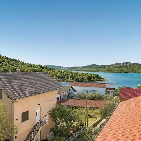 1 Bedroom Amazing In * Pirovac