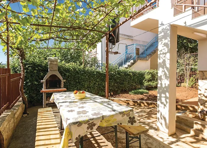 Hrvatske Mladezi * 피로바츠